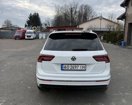 Белый Фольксваген Тигуан, объемом двигателя 1.97 л и пробегом 278 тыс. км за 25500 $, фото 3 на Automoto.ua