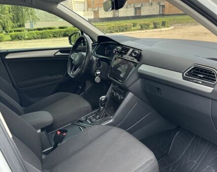 Білий Фольксваген Тігуан, об'ємом двигуна 2 л та пробігом 270 тис. км за 21500 $, фото 6 на Automoto.ua