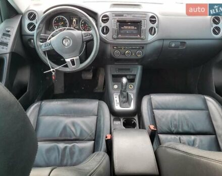 Белый Фольксваген Тигуан, объемом двигателя 1.98 л и пробегом 108 тыс. км за 2500 $, фото 7 на Automoto.ua