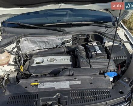 Белый Фольксваген Тигуан, объемом двигателя 1.98 л и пробегом 50 тыс. км за 13999 $, фото 28 на Automoto.ua