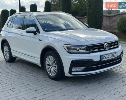 Белый Фольксваген Тигуан, объемом двигателя 1.97 л и пробегом 179 тыс. км за 25500 $, фото 2 на Automoto.ua