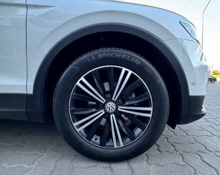 Білий Фольксваген Тігуан, об'ємом двигуна 1.98 л та пробігом 156 тис. км за 26500 $, фото 44 на Automoto.ua