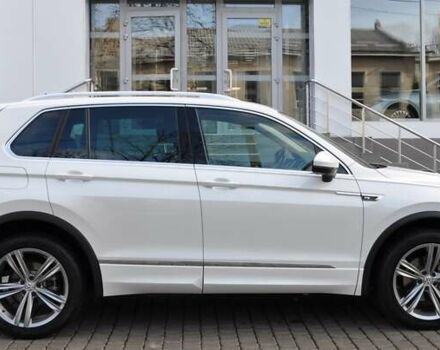 Белый Фольксваген Тигуан, объемом двигателя 1.98 л и пробегом 54 тыс. км за 27700 $, фото 10 на Automoto.ua