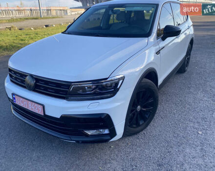 Белый Фольксваген Тигуан, объемом двигателя 2 л и пробегом 166 тыс. км за 14700 $, фото 8 на Automoto.ua
