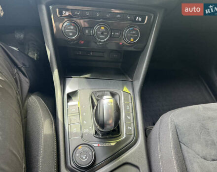 Белый Фольксваген Тигуан, объемом двигателя 1.97 л и пробегом 282 тыс. км за 22500 $, фото 10 на Automoto.ua