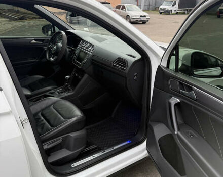 Белый Фольксваген Тигуан, объемом двигателя 1.97 л и пробегом 278 тыс. км за 25500 $, фото 35 на Automoto.ua