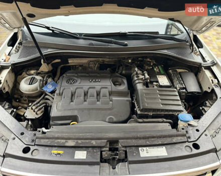 Белый Фольксваген Тигуан, объемом двигателя 1.97 л и пробегом 189 тыс. км за 25600 $, фото 15 на Automoto.ua