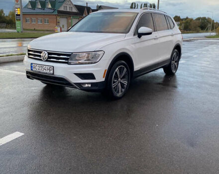 Білий Фольксваген Тігуан, об'ємом двигуна 1.98 л та пробігом 128 тис. км за 24000 $, фото 1 на Automoto.ua