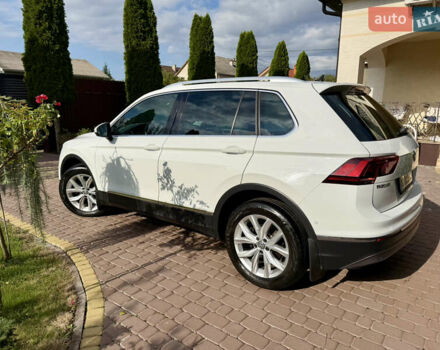 Белый Фольксваген Тигуан, объемом двигателя 1.98 л и пробегом 139 тыс. км за 25900 $, фото 2 на Automoto.ua