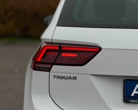 Белый Фольксваген Тигуан, объемом двигателя 2 л и пробегом 71 тыс. км за 25000 $, фото 6 на Automoto.ua