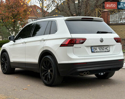 Белый Фольксваген Тигуан, объемом двигателя 1.98 л и пробегом 200 тыс. км за 21950 $, фото 9 на Automoto.ua