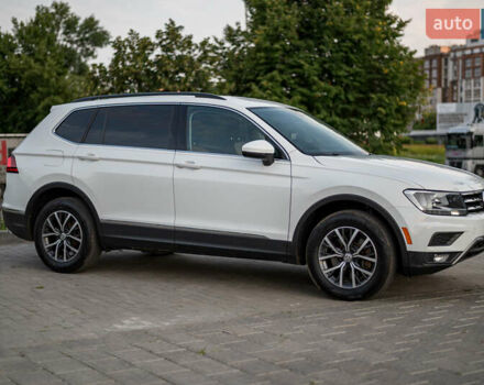 Білий Фольксваген Тігуан, об'ємом двигуна 2 л та пробігом 169 тис. км за 20900 $, фото 6 на Automoto.ua