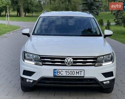 Белый Фольксваген Тигуан, объемом двигателя 1.98 л и пробегом 94 тыс. км за 19800 $, фото 2 на Automoto.ua