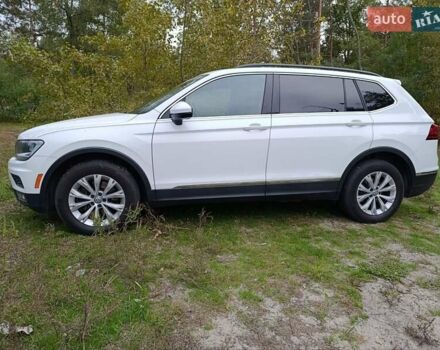 Белый Фольксваген Тигуан, объемом двигателя 1.98 л и пробегом 106 тыс. км за 20500 $, фото 6 на Automoto.ua