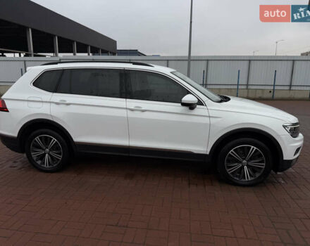 Білий Фольксваген Тігуан, об'ємом двигуна 1.98 л та пробігом 163 тис. км за 17500 $, фото 54 на Automoto.ua