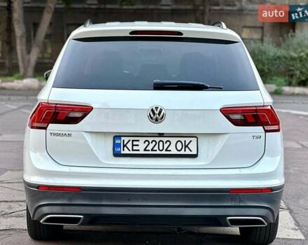 Белый Фольксваген Тигуан, объемом двигателя 1.98 л и пробегом 121 тыс. км за 21300 $, фото 4 на Automoto.ua