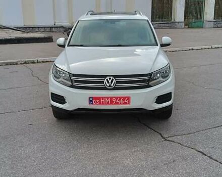Белый Фольксваген Тигуан, объемом двигателя 2 л и пробегом 228 тыс. км за 13850 $, фото 1 на Automoto.ua