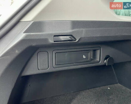 Белый Фольксваген Тигуан, объемом двигателя 2 л и пробегом 210 тыс. км за 23999 $, фото 54 на Automoto.ua