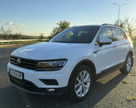 Белый Фольксваген Тигуан, объемом двигателя 1.97 л и пробегом 146 тыс. км за 25900 $, фото 2 на Automoto.ua