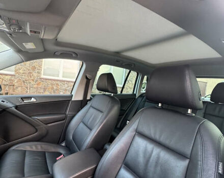 Белый Фольксваген Тигуан, объемом двигателя 2 л и пробегом 54 тыс. км за 15200 $, фото 58 на Automoto.ua