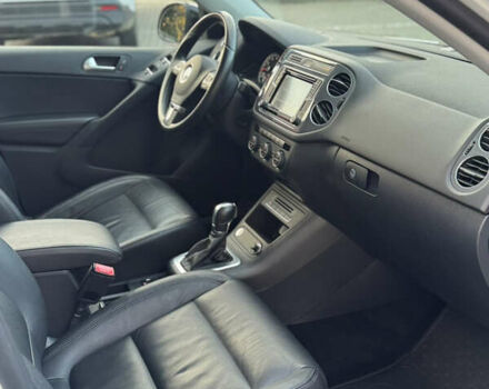 Белый Фольксваген Тигуан, объемом двигателя 2 л и пробегом 54 тыс. км за 15200 $, фото 85 на Automoto.ua