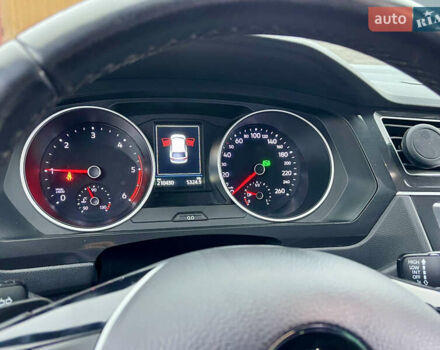 Белый Фольксваген Тигуан, объемом двигателя 2 л и пробегом 210 тыс. км за 23999 $, фото 33 на Automoto.ua