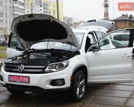 Белый Фольксваген Тигуан, объемом двигателя 1.98 л и пробегом 145 тыс. км за 14200 $, фото 50 на Automoto.ua