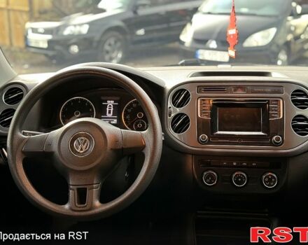 Белый Фольксваген Тигуан, объемом двигателя 2 л и пробегом 174 тыс. км за 15000 $, фото 10 на Automoto.ua