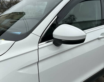 Білий Фольксваген Тігуан, об'ємом двигуна 1.98 л та пробігом 95 тис. км за 20900 $, фото 4 на Automoto.ua