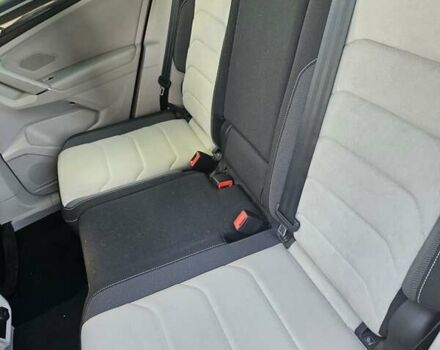 Білий Фольксваген Тігуан, об'ємом двигуна 1.97 л та пробігом 85 тис. км за 30000 $, фото 5 на Automoto.ua