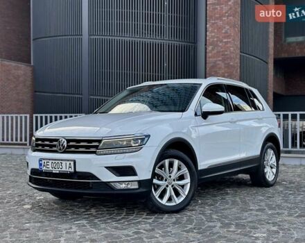 Фольксваген Тигуан 2017 в Днепре (Днепропетровске) на Automoto.ua Белый Фольксваген Тигуан, объемом двигателя 1.98 л и пробегом 88 тыс. км за 24900 $, фото 2 на Automoto.ua