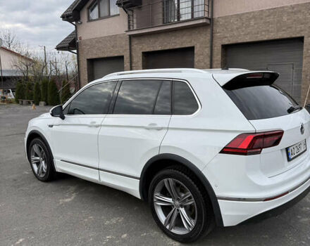 Белый Фольксваген Тигуан, объемом двигателя 1.97 л и пробегом 278 тыс. км за 25500 $, фото 2 на Automoto.ua
