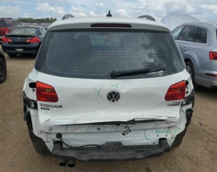 Білий Фольксваген Тігуан, об'ємом двигуна 2 л та пробігом 56 тис. км за 1200 $, фото 5 на Automoto.ua