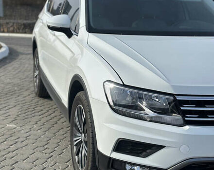 Белый Фольксваген Тигуан, объемом двигателя 1.98 л и пробегом 160 тыс. км за 16200 $, фото 13 на Automoto.ua