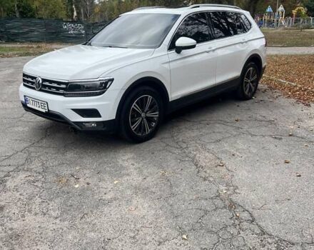 Білий Фольксваген Тігуан, об'ємом двигуна 1.98 л та пробігом 103 тис. км за 22900 $, фото 2 на Automoto.ua