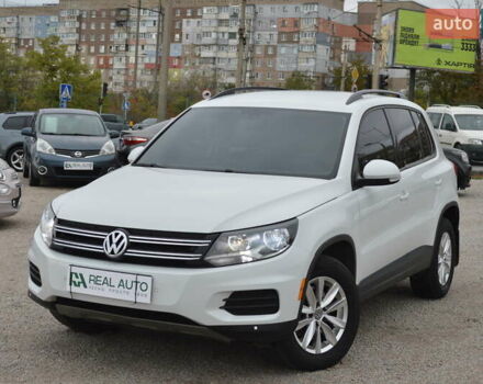 Белый Фольксваген Тигуан, объемом двигателя 1.98 л и пробегом 82 тыс. км за 15600 $, фото 3 на Automoto.ua