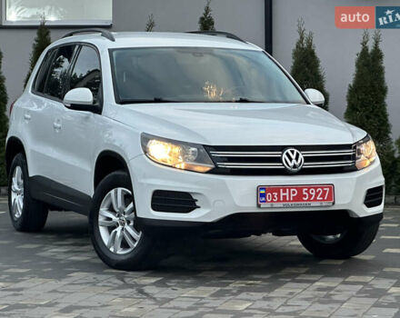 Белый Фольксваген Тигуан, объемом двигателя 2 л и пробегом 176 тыс. км за 12650 $, фото 3 на Automoto.ua