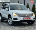Белый Фольксваген Тигуан, объемом двигателя 2 л и пробегом 176 тыс. км за 12650 $, фото 3 на Automoto.ua
