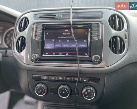 Білий Фольксваген Тігуан, об'ємом двигуна 1.98 л та пробігом 108 тис. км за 12699 $, фото 24 на Automoto.ua