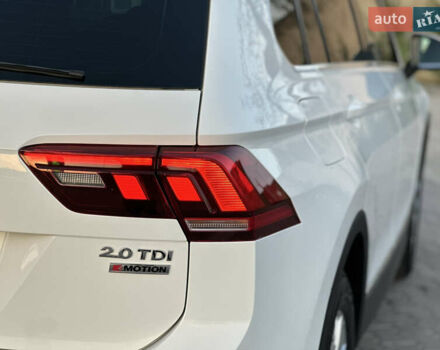 Белый Фольксваген Тигуан, объемом двигателя 1.97 л и пробегом 258 тыс. км за 23300 $, фото 22 на Automoto.ua