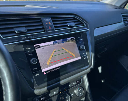 Белый Фольксваген Тигуан, объемом двигателя 2 л и пробегом 192 тыс. км за 17200 $, фото 54 на Automoto.ua