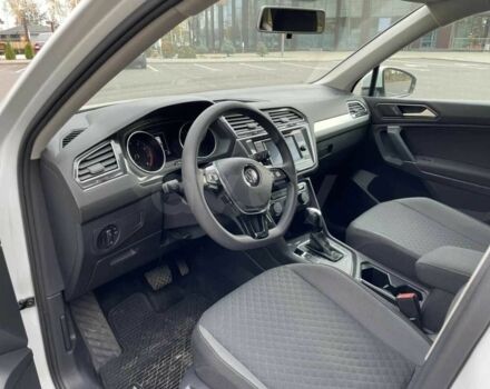 Белый Фольксваген Тигуан, объемом двигателя 2 л и пробегом 101 тыс. км за 15500 $, фото 5 на Automoto.ua