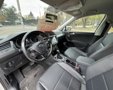 Белый Фольксваген Тигуан, объемом двигателя 2 л и пробегом 117 тыс. км за 17900 $, фото 8 на Automoto.ua