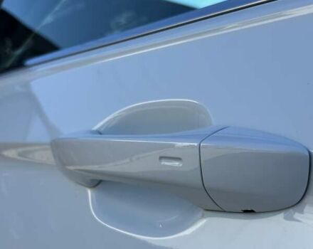 Белый Фольксваген Тигуан, объемом двигателя 2 л и пробегом 120 тыс. км за 24200 $, фото 7 на Automoto.ua