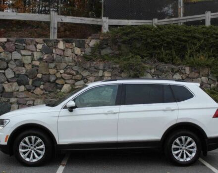 Белый Фольксваген Тигуан, объемом двигателя 2 л и пробегом 33 тыс. км за 15100 $, фото 3 на Automoto.ua