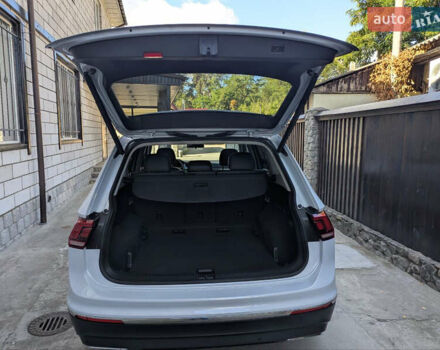 Белый Фольксваген Тигуан, объемом двигателя 1.98 л и пробегом 105 тыс. км за 21950 $, фото 23 на Automoto.ua