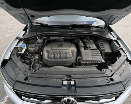 Білий Фольксваген Тігуан, об'ємом двигуна 1.98 л та пробігом 108 тис. км за 21000 $, фото 40 на Automoto.ua