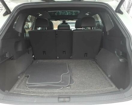 Белый Фольксваген Тигуан, объемом двигателя 2 л и пробегом 46 тыс. км за 8000 $, фото 6 на Automoto.ua