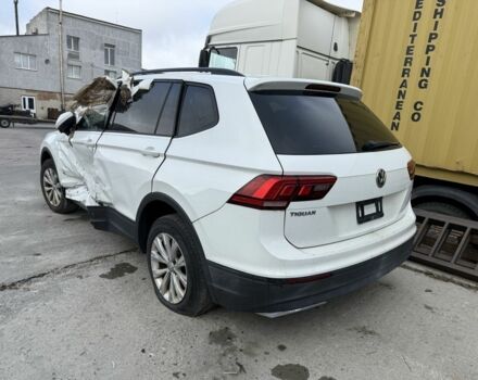 Білий Фольксваген Тігуан, об'ємом двигуна 0 л та пробігом 120 тис. км за 12799 $, фото 3 на Automoto.ua