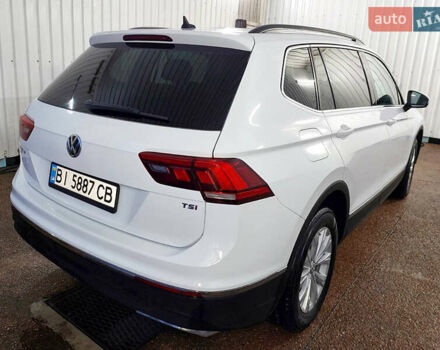 Білий Фольксваген Тігуан, об'ємом двигуна 2 л та пробігом 145 тис. км за 23600 $, фото 66 на Automoto.ua